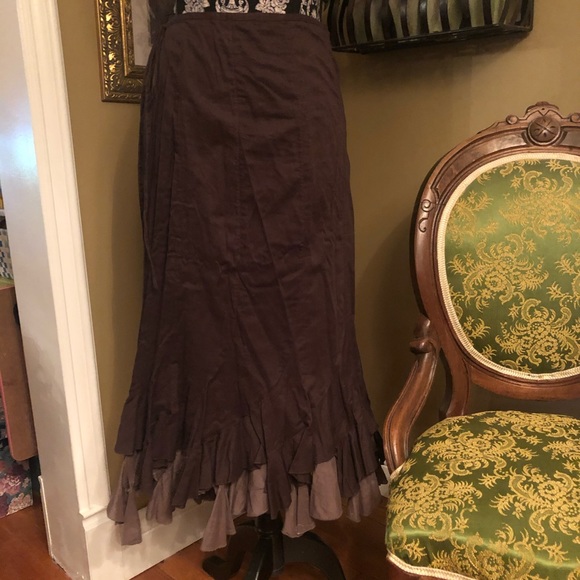 Le Chateau | M/L - Picture 5 of 6